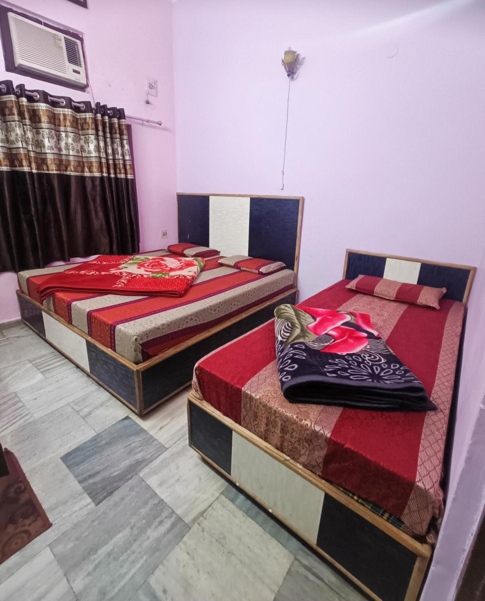 Hari Ganga Near By Bus And Railway Station Hotel Haridwār Buitenkant foto